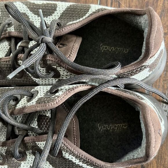 Allbirds Limited Edition “Fungi” Tree Runners size 12 in GUC - Picture 4 of 9